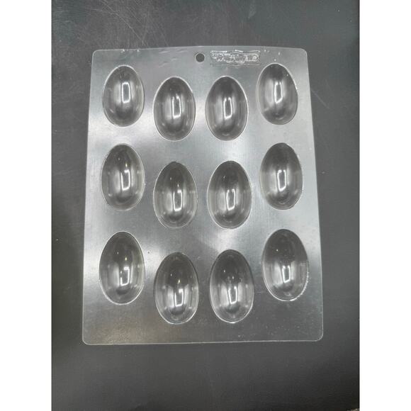 Lot of 7 Fall and Easter Candy Trays – Silicone and Plastic (Used) - Picture 8 of 10